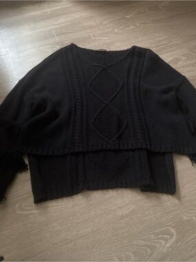 Olivaceous Black Cable-Knit Cropped Crew Sweater